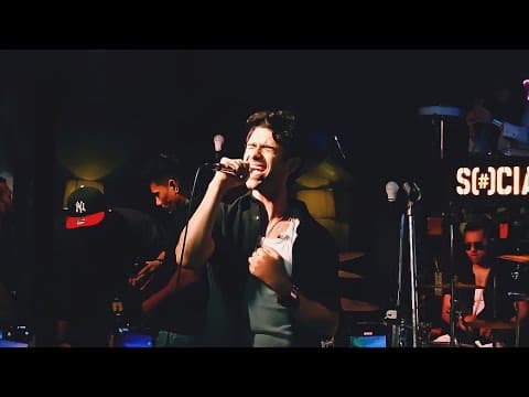 Taaruk Raina — Live Direction